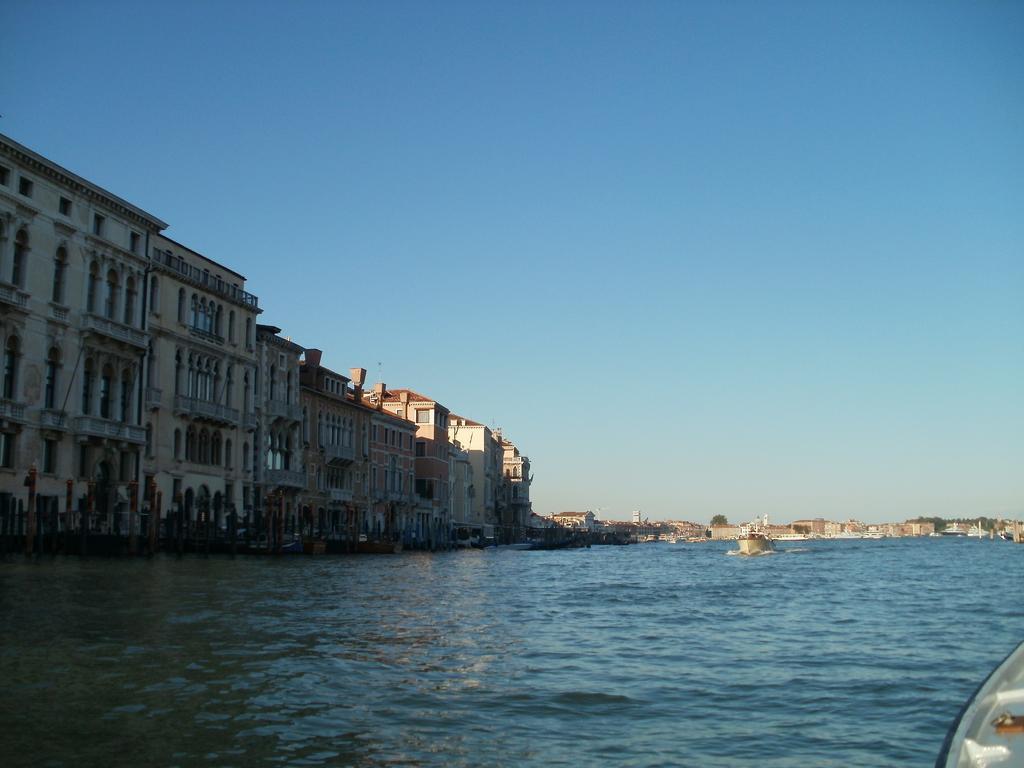 Mimi'S Studios Venecia Habitación foto